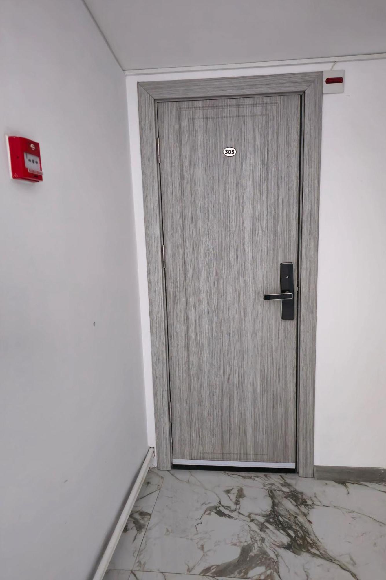 Flamingo Hotel Питещ Екстериор снимка